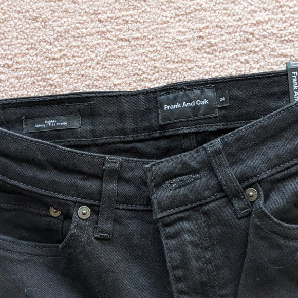 NWT Frank & Oak Debbie jeans, black, size 24 - Picture 4 of 5